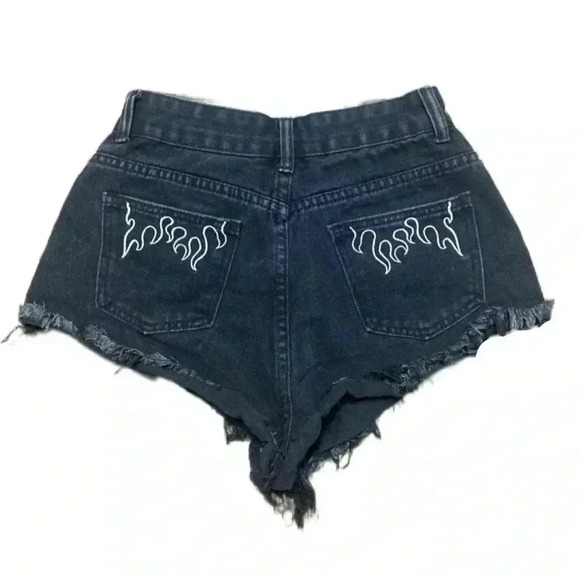 Short Shorts sz XS - Picture 2 of 3